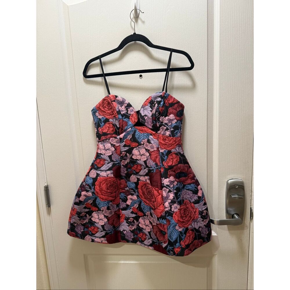 Elliatt Delphine Tulip Mini Dress in Pink & Black Floral Cocktail size S NWT - Picture 4 of 6